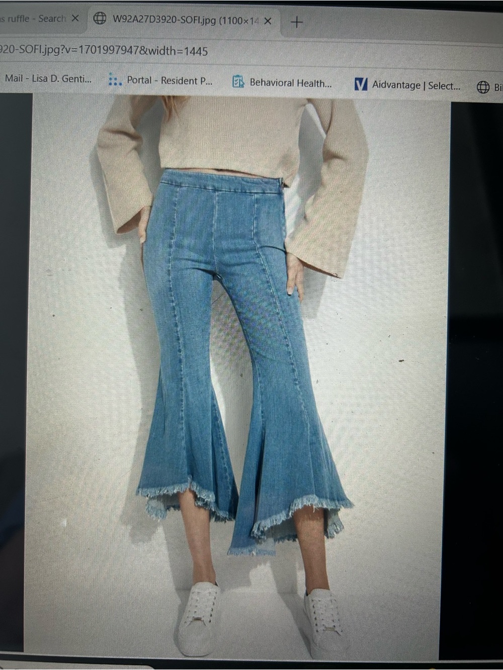 Guess High-Waist Light Blue Flared Crop Jeans size 31
